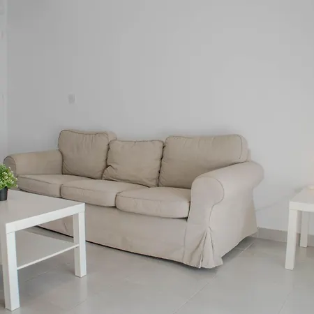 Sandy Complex Perivolia