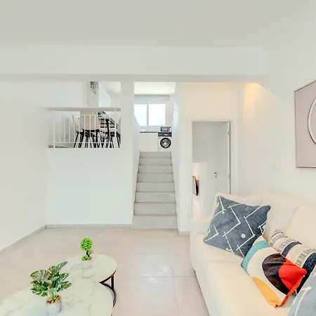 Sandy Complex Holiday home