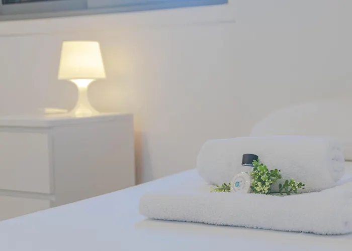 Sandy Complex * Perivolia