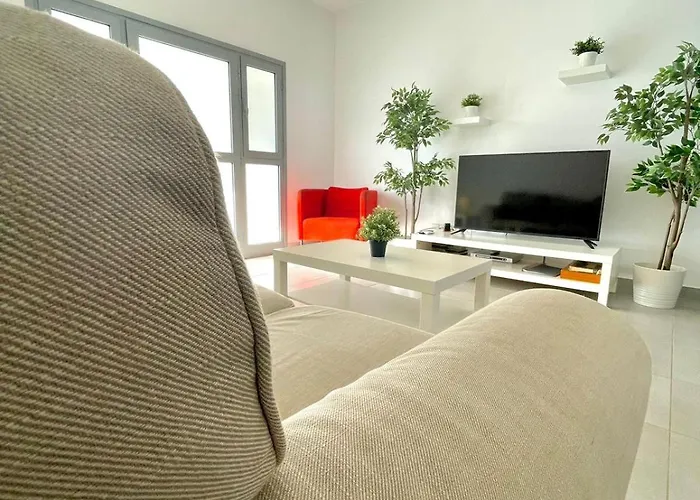 Sandy Complex * Perivolia